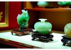 Handcrafted Unique Chinese Gifts for Collectors