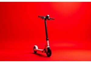 Foldable Electric Scooters Tested for Urban Commuting Comfort and Speed