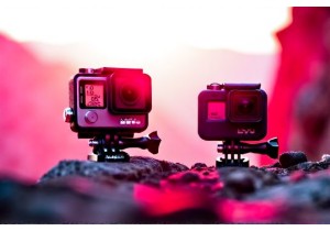 GoPro Competitors Tested Rugged运动相机under $200