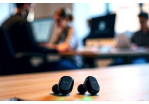 Noise Cancelling Earbuds That Work Well in Noisy Offices