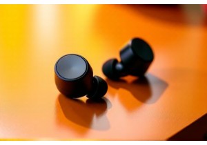 Real User Experience with Noise Cancelling Earbuds