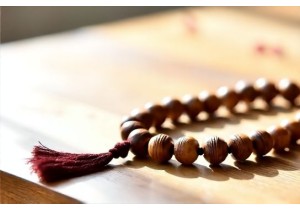 Hou Tou Prayer Beads Carved from Monkey Nuts