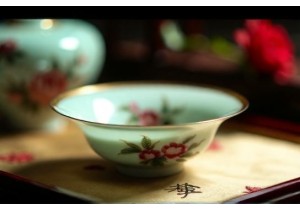 Handcrafted Chinese Gifts Celebrating Traditional Artistry