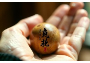 Bodhi Seeds: Which Hand Toy Is Right for You?