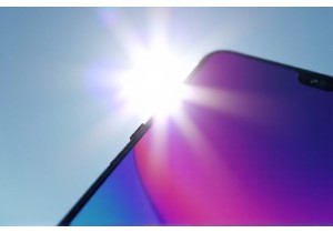 OPPO Phone Delivers Best Screen Brightness for Sunlight Readability