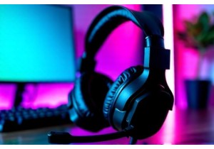 Top Sound Isolating Gaming Headphones 2024