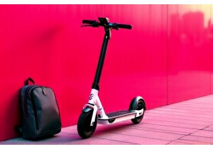 Unagi Model One E500 Electric Scooter Review Lightweight Fold Design and Hill Climbing