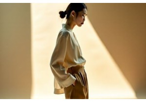 Wear the Legacy of Chinese Silk in Everyday Style