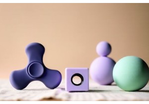 Relaxing Fidget Toys Designed to Reduce Daily Stress