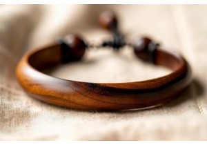 Rosewood Bracelet Aging Process and Natural Patina Development