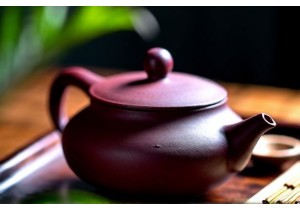 Authentic Purple Clay Teapot Features and Seasoning Methods