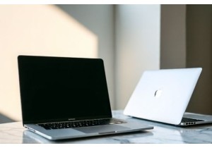 Thin and Light Laptop Review Premium Build and All Day Battery