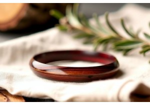 How to Choose and Care for a Premium Rosewood Bracelet for Daily Wear